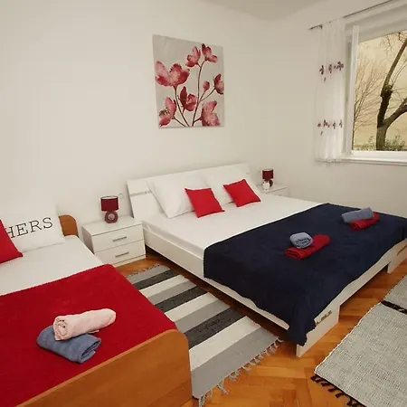 Apartment Toni