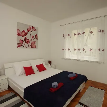 Apartment Toni