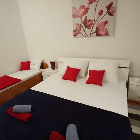 Toni Apartment *